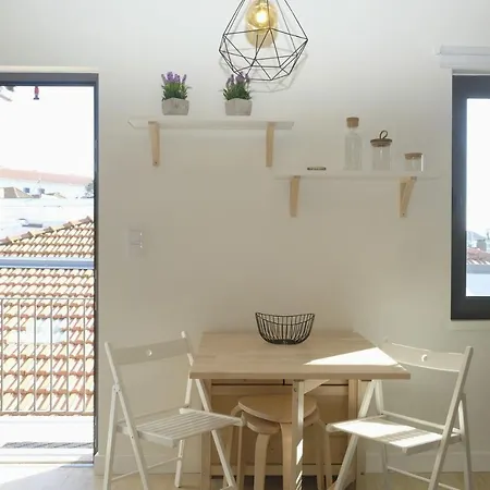 Design Iii By Homing * Oporto