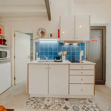 Design Iii By Homing * Oporto